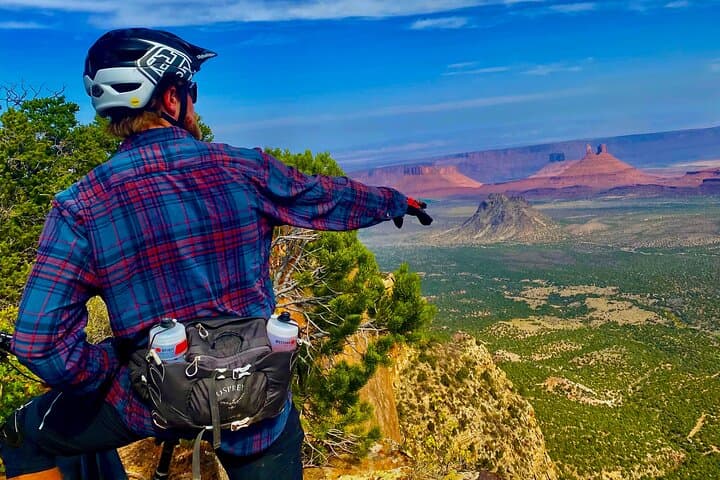 Moab Intermediate & Advanced Private Guided Mountain Bike Tour photo 5