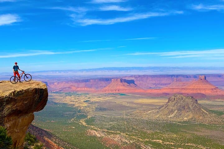 Moab Intermediate & Advanced Private Guided Mountain Bike Tour photo 6