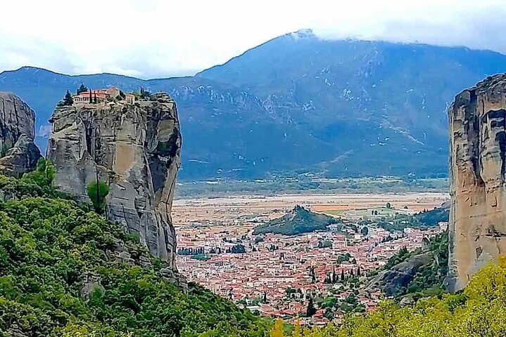 Meteora Monasteries Day Trip from Volos: Private Full-Day Tour photo 3