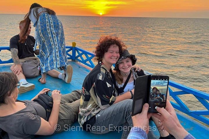 Sunset at Kompong Phluk: Half-Day Tonlé Sap Floating Village Boat Tour
