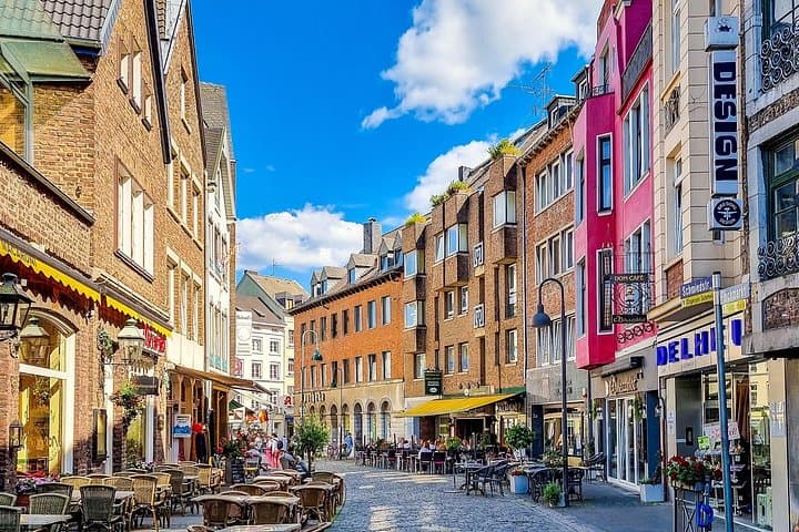 Aachen Scavenger Hunt: Self-Guided Walking Tour of City Sights photo 2