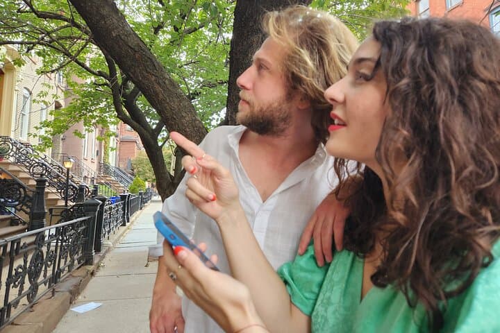 Museum Mile Mystery Walk: Central Park Exploration Game Along Museum Mile