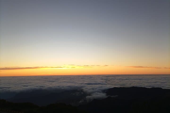 Pico do Areeiro to Pico Ruivo (PR1) — Madeira Ridge Hike