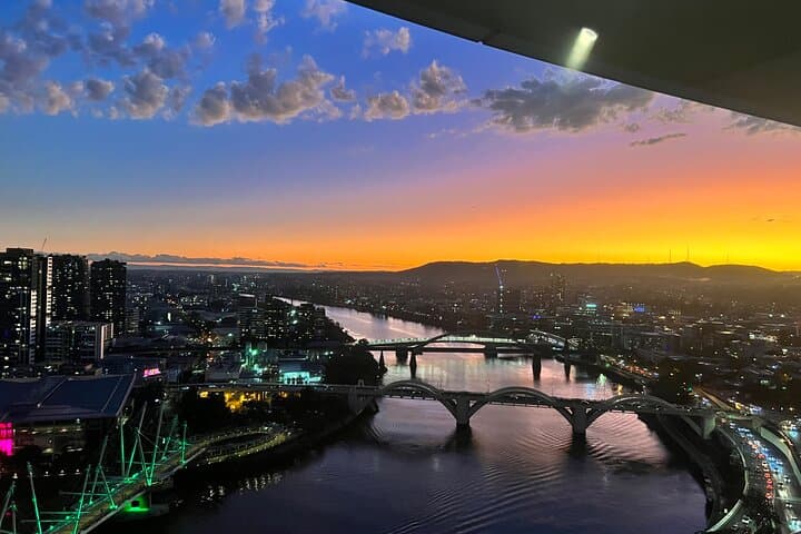 Brisbane Highlights & Lone Pine Koala Sanctuary: Guided Day Tour with Lunch photo 2