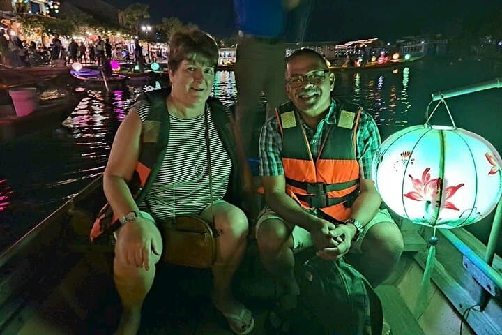 Marble Mountain to Hoi An: Am Phu Cave & Lantern-Lit Old Town Day Tour photo 3
