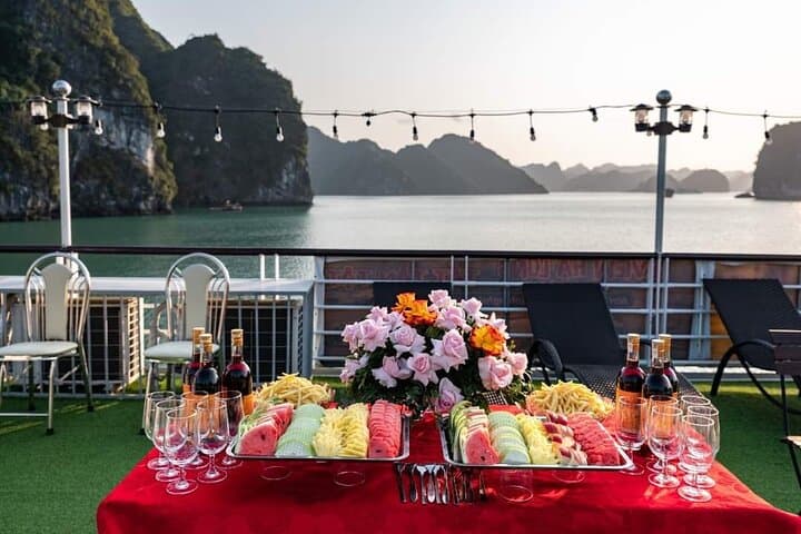 Ha Long Bay Day Cruise: Dragon King Luxury Cruise to Surprise Cave & Titov Island photo 6