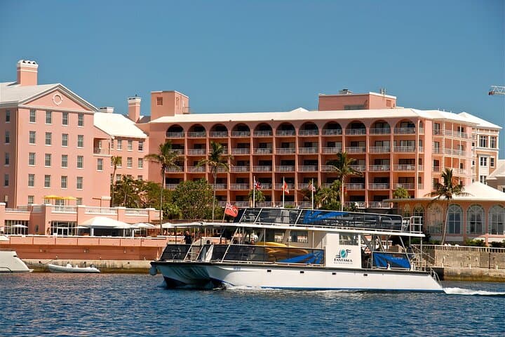 Hamilton Shopping & Sightseeing Cruise: Royal Naval Dockyard to Hamilton photo 3