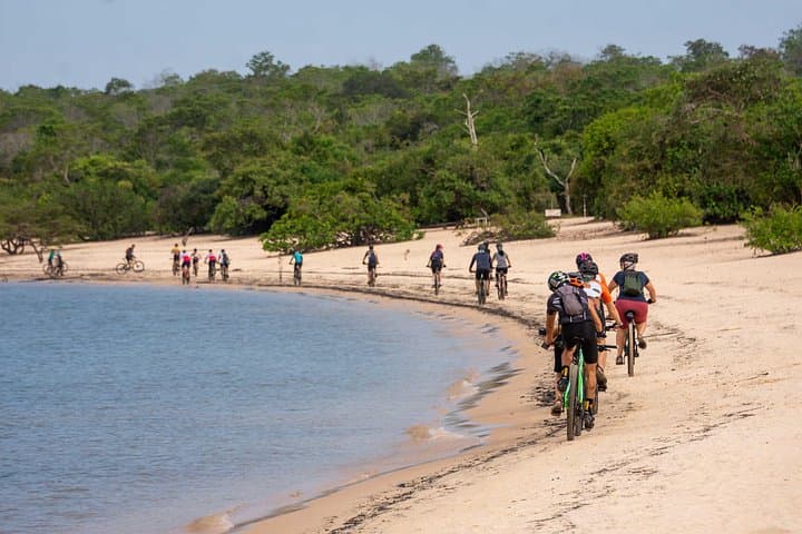 Cycling Alter do Chão: Tapajós Beaches, Canoe Crossings & Lago Tapari