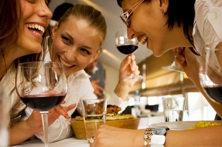 Whistler Guided Lunch Tour: Four-Restaurant Culinary Walk in Whistler Village photo 2