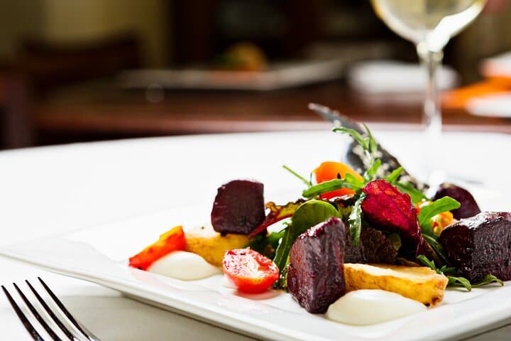 Whistler Guided Lunch Tour: Four-Restaurant Culinary Walk in Whistler Village photo 3
