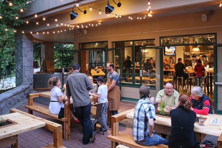 Whistler Guided Lunch Tour: Four-Restaurant Culinary Walk in Whistler Village photo 6