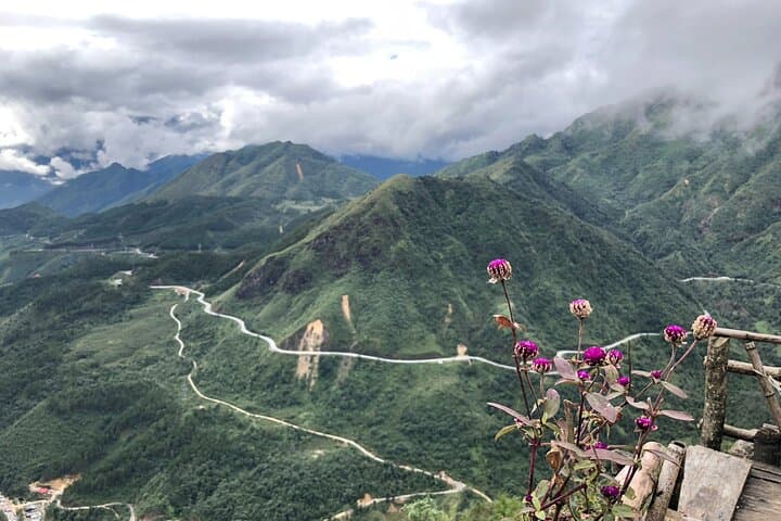 Sapa Motorbike Tour: Half-Day Loop to Silver Falls, Love Falls & Lonely Tree photo 5
