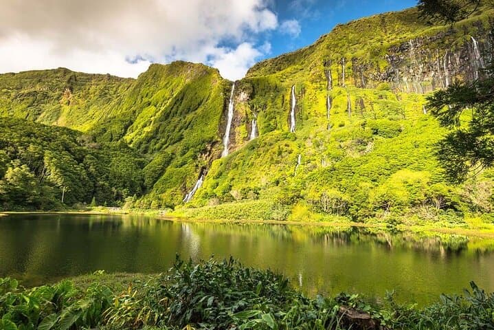 Azores Trekking Guide: Flores and Corvo Multi-Day Hikes
