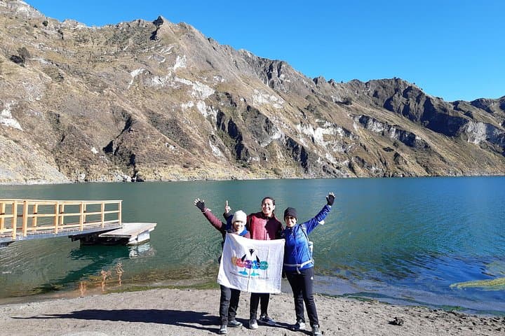 Full-Day Quilotoa Crater Lake Hike: Andean Culture & Crater Views
