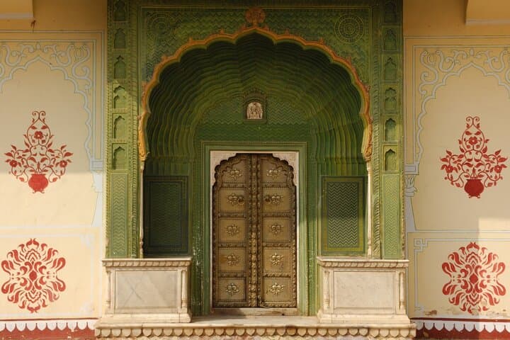 6-Day Golden Triangle Tour: Delhi, Agra & Jaipur Cultural Road Trip photo 5