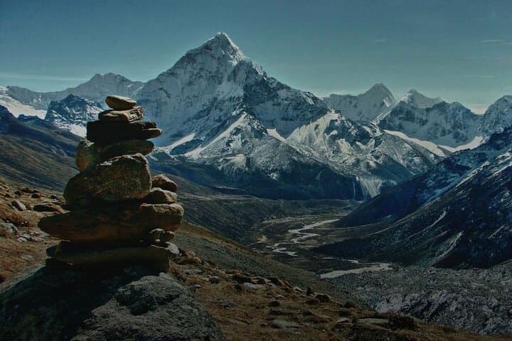 Luxury Everest Base Camp Trek: Guided Teahouse Route to Kala Patthar photo 2