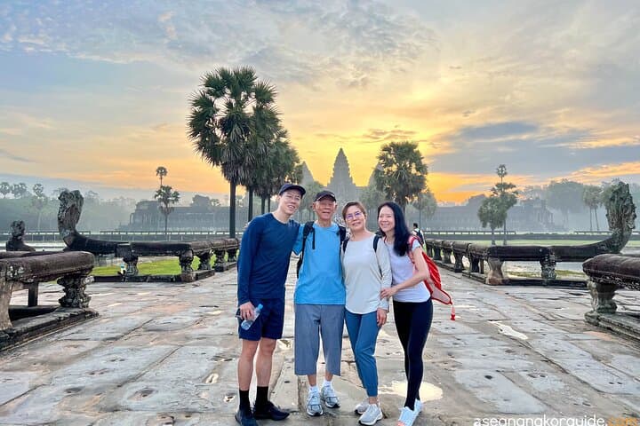 Private Angkor Wat Sunrise Tour and Tonle Sap Boat Cruise — Morning Sunrise & Floating Village Day Trip photo 2