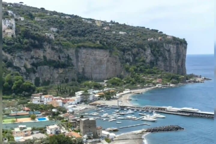 Pompeii Sorrento and Positano Private Day Tour with Pompeii Guide photo 5