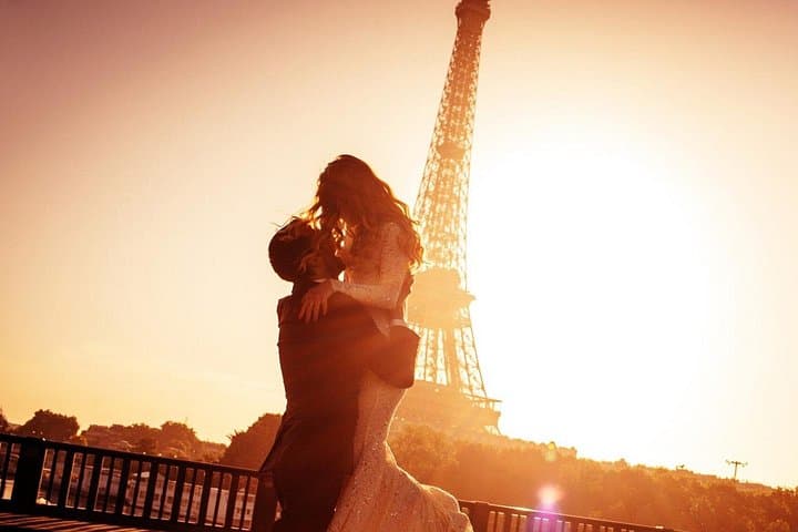 Seine Dinner Cruise in Paris: Romantic Valentine's Day on a Bateaux-Mouches photo 6