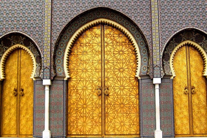 Fes Full-Day Private Tour from Rabat — Explore the Medina, Tannery & Al Quaraouiyine