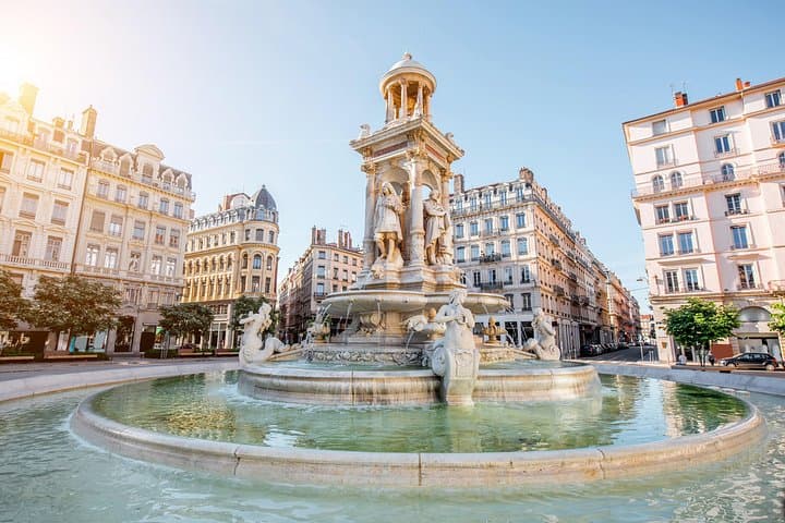 Lyon Highlights — Saône Riverwalk, Presqu'île & Vieux Lyon Traboules Private Tour photo 4