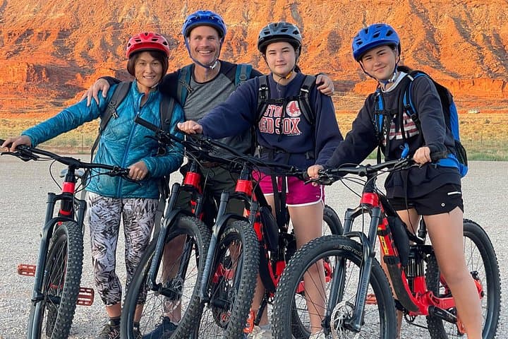 Moab Private Half-Day Mountain Bike Tour: Guided Red Rock Rides Near Arches photo 3