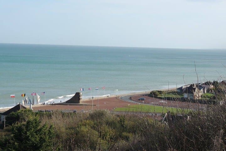 Discover the Footprints of History: 2-Day Private Tour of Normandy's Landing Beaches photo 2