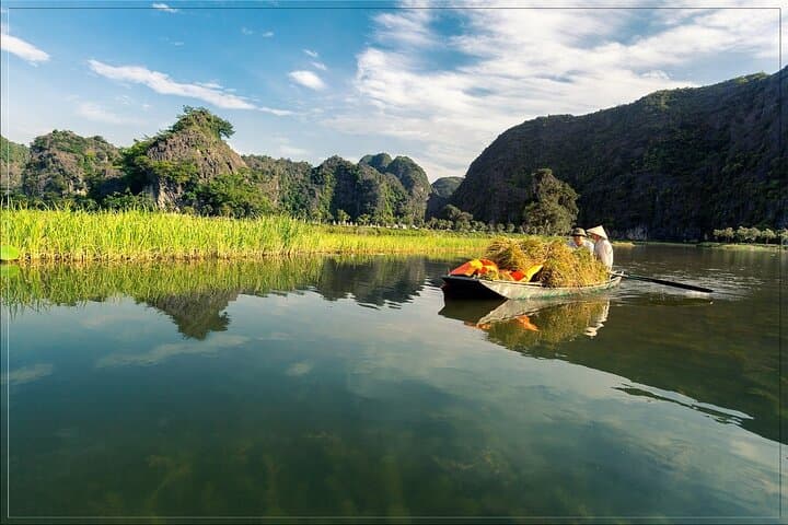 2-Day Ha Long Bay & Ninh Binh: Cruise, Kayak and Mua Cave Viewpoint photo 4