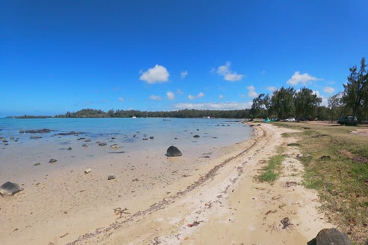 Private 2‑Hour Kitesurf Lessons at Anse La Raie Beach, Mauritius photo 3