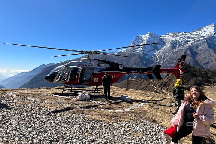everest-base-camp-trek-with-helicopter-return-11-days