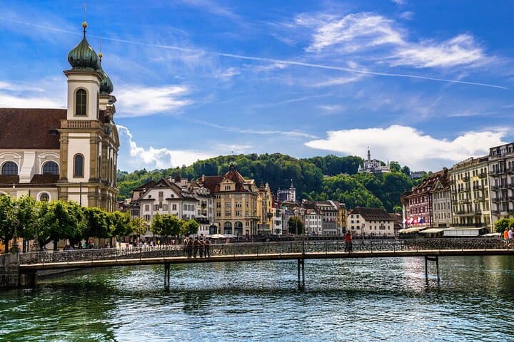 Insta-Worthy Lucerne: 90-Minute Photo Walk with a Local photo 2