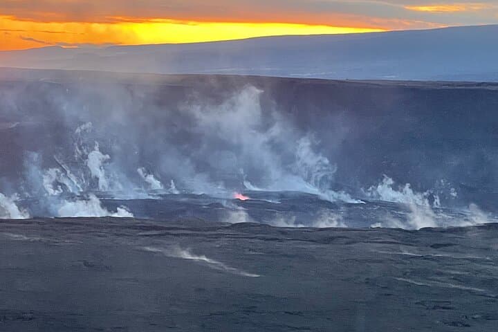 Inside Kilauea: Guided 3-Hour Hike Through Volcanoes National Park photo 5