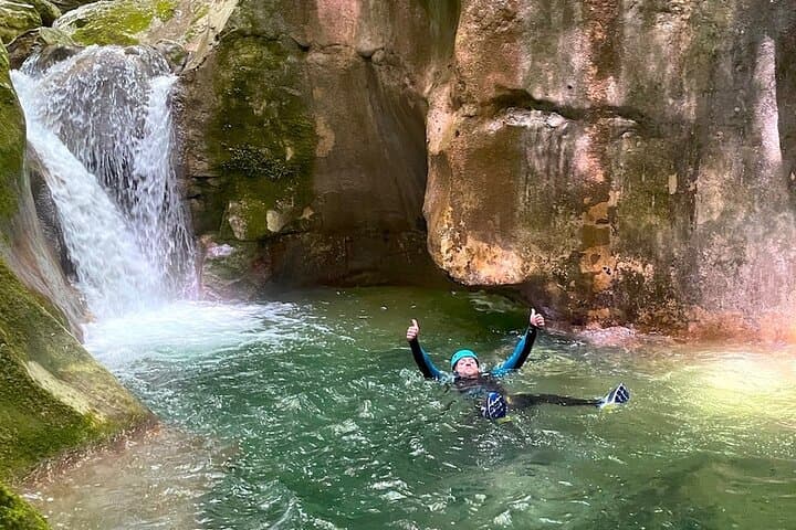 Full-Day Furon Canyoning in Vercors: Grenoble’s Ultimate Rappels, Jumps & Ziplines photo 6