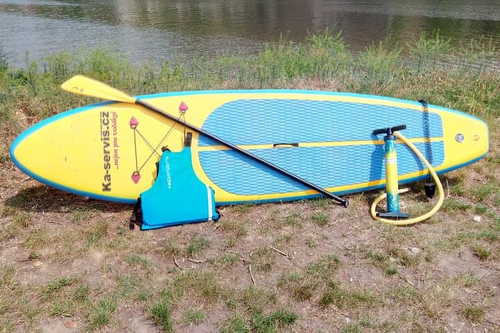 Paddleboard the Vltava: Kampa Island SUP Rental with Castle Views photo 2
