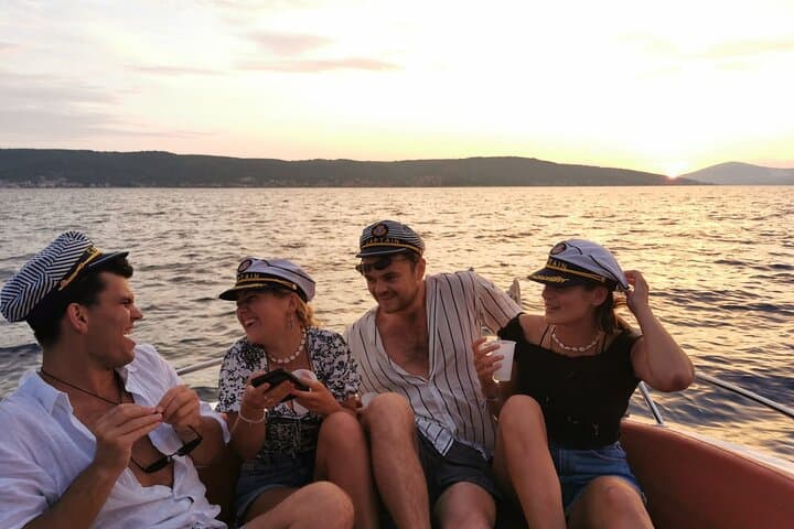 Private Sunset Cruise in Split with Wine, Swim & Snorkel
