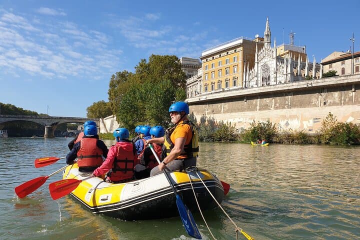 Rome Tiber River Rafting: 2-Hour Urban Rafting Adventure Past Castel Sant'Angelo photo 5
