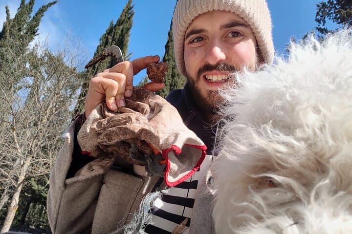 Truffle Hunting in the Sicani Mountains — Forage with Dogs and Local Hunters in Sicily photo 4