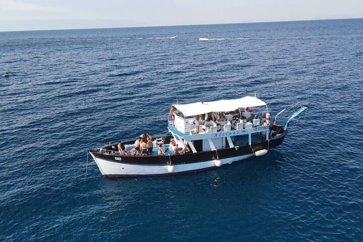 Ischia Boat Excursion with Lunch: Swim Coves, Green Grotto & Aragonese Castle
