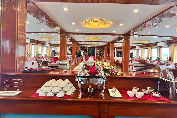 Ha Long Bay Overnight Cruise: 2-Day Luxury Cruise, Kayaking & Sung Sot Cave photo 2