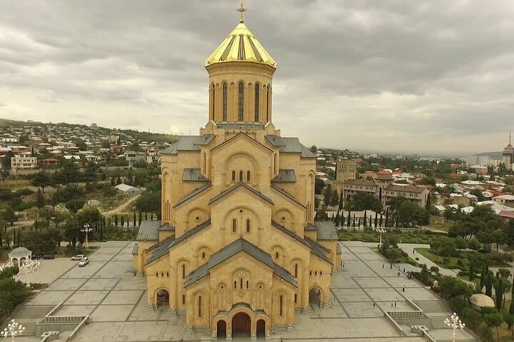 Private Mtskheta, Jvari & Tbilisi Day Tour — Churches, Confluence Views & Old Town Strolls