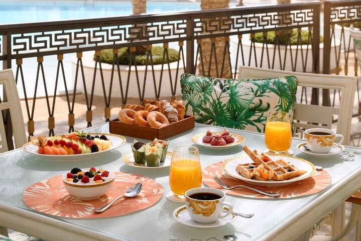 Palazzo Versace Dubai Breakfast & Pool Access — Luxury Morning at Giardino