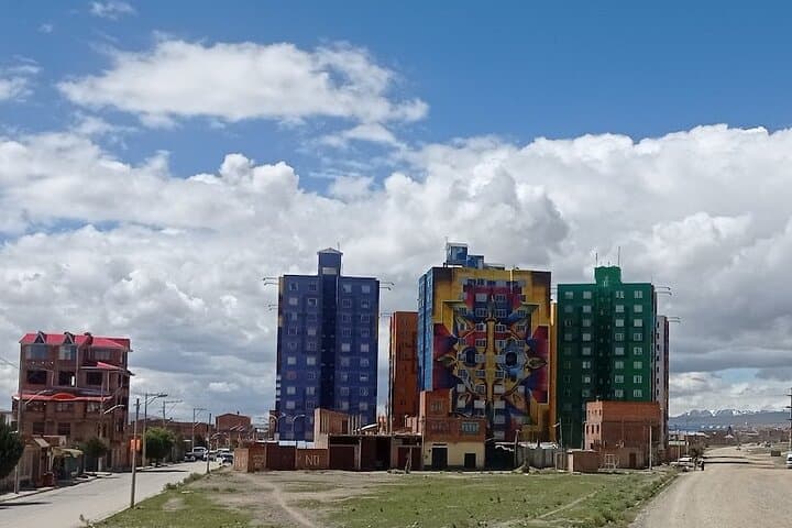El Alto Cholets Tour: Explore Andean Architecture & Street Markets photo 6
