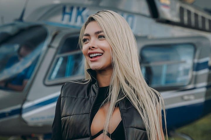 Private Guatapé VIP: Helicopter Flight, El Peñol Stair Climb & Lake Cruise photo 2