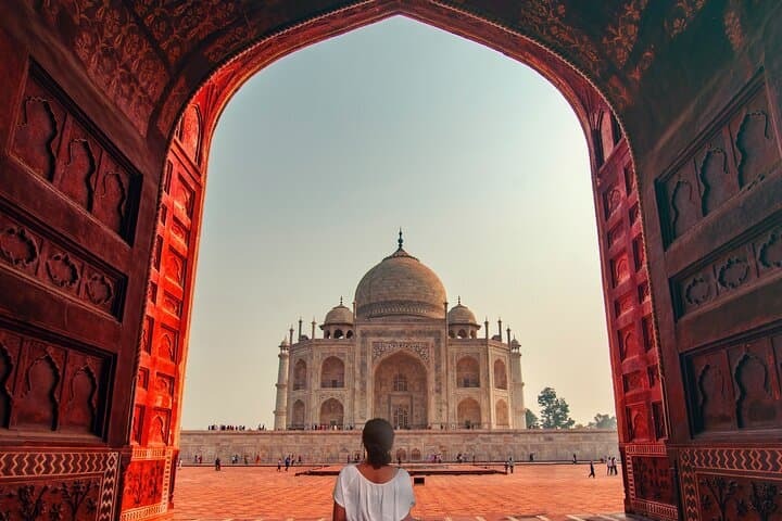 Private Taj Mahal Tour from Jaipur by Car — Full-Day Agra Excursion