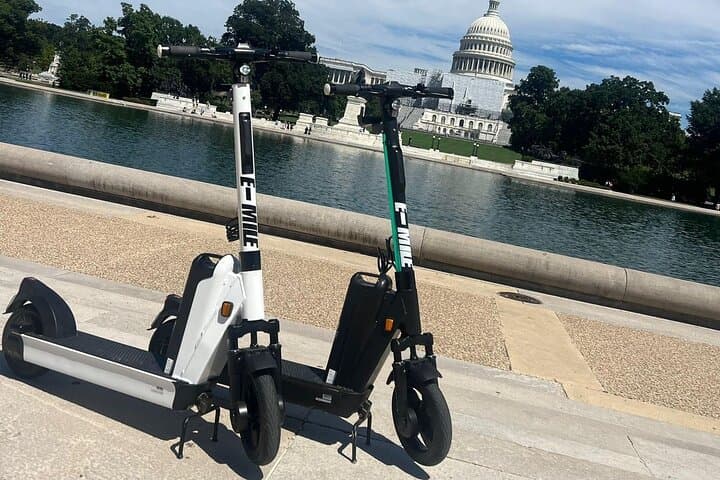 Scooter Tour of Washington DC Monuments and Memorials — Private Guided Ride