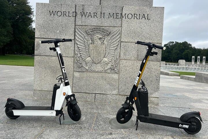 Scooter Tour of Washington DC Monuments and Memorials — Private Guided Ride photo 2