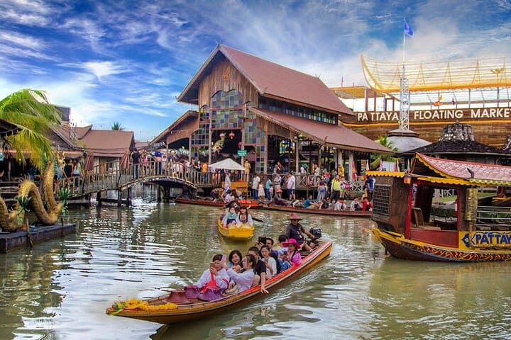 Pattaya Discovery Tour: Big Buddha, Khao Chi Chan & Floating Market Day Trip photo 4