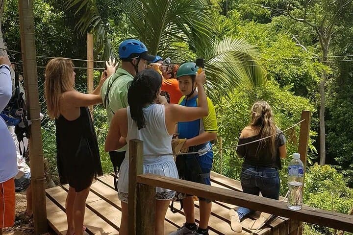 Roatan Half-Day Zipline, Suspension Bridges & Beach Wildlife Tour photo 3