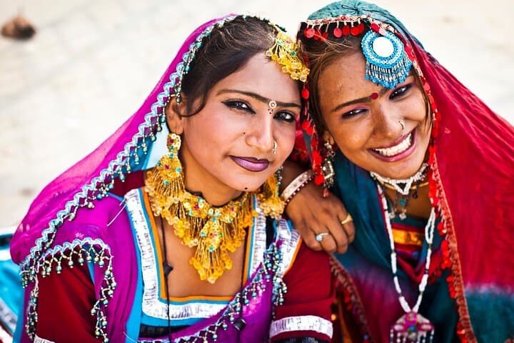 Classic Rajasthan: Taj Mahal, Tigers, Lakes & Forts — 12-Day Immersive Tour