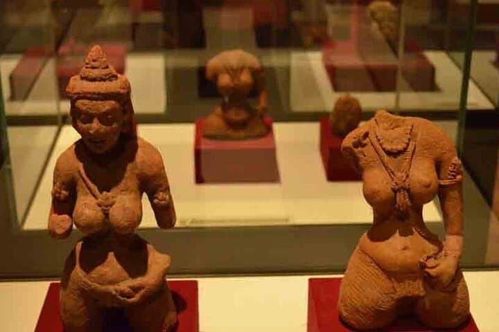 Sigiriya Fortress & Dambulla Cave Temple Day Tour from Colombo photo 6